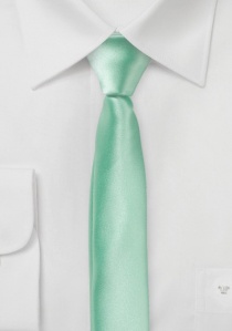Corbata extra estrecha verde pálido