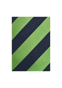diseño de raya de corbata de clip bosque verde