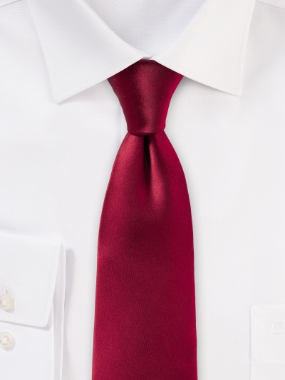 Corbata de seda con brillo rojo burdeos