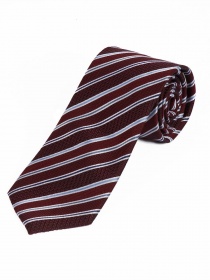 Corbata de hombre con elegante diseño de rayas