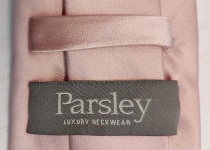 Elegante corbata en rosado noble