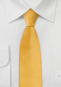 Corbata amarilla lisa estrecha