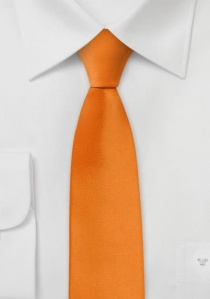Corbata delgada naranja cálido