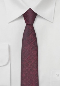 Corbata tendencia rojo oscuro estrecha