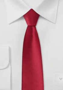 Corbata estrecha lisa roja