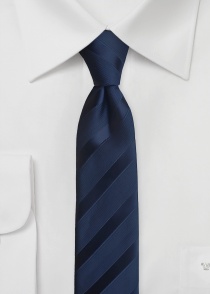 Corbata rayas estructura azul noche