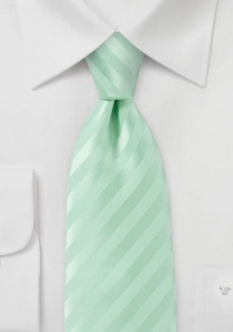 Corbata verde pastel rayada