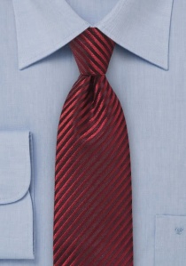 Corbata rojo intenso rayas finas