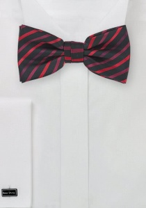 Corbata de pajarita negra con líneas rojas