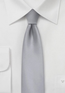 Corbata de negocios monocolor gris claro estrecha