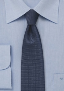 Corbata estrecha estructurada azul oscuro