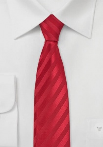 Corbata rojo rayas estrecha