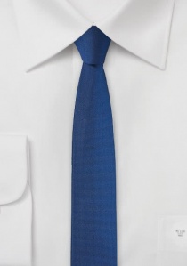 Corbata extra estrecha azul ultarmarino