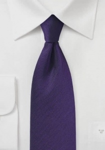 Corbata de textura suave y púrpura